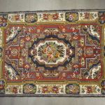 680 1687 ORIENTAL RUG